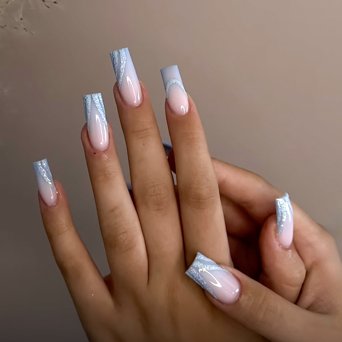 Nail Art Aesthetic - 24PCS French Minimalist Stripes Blue Pink