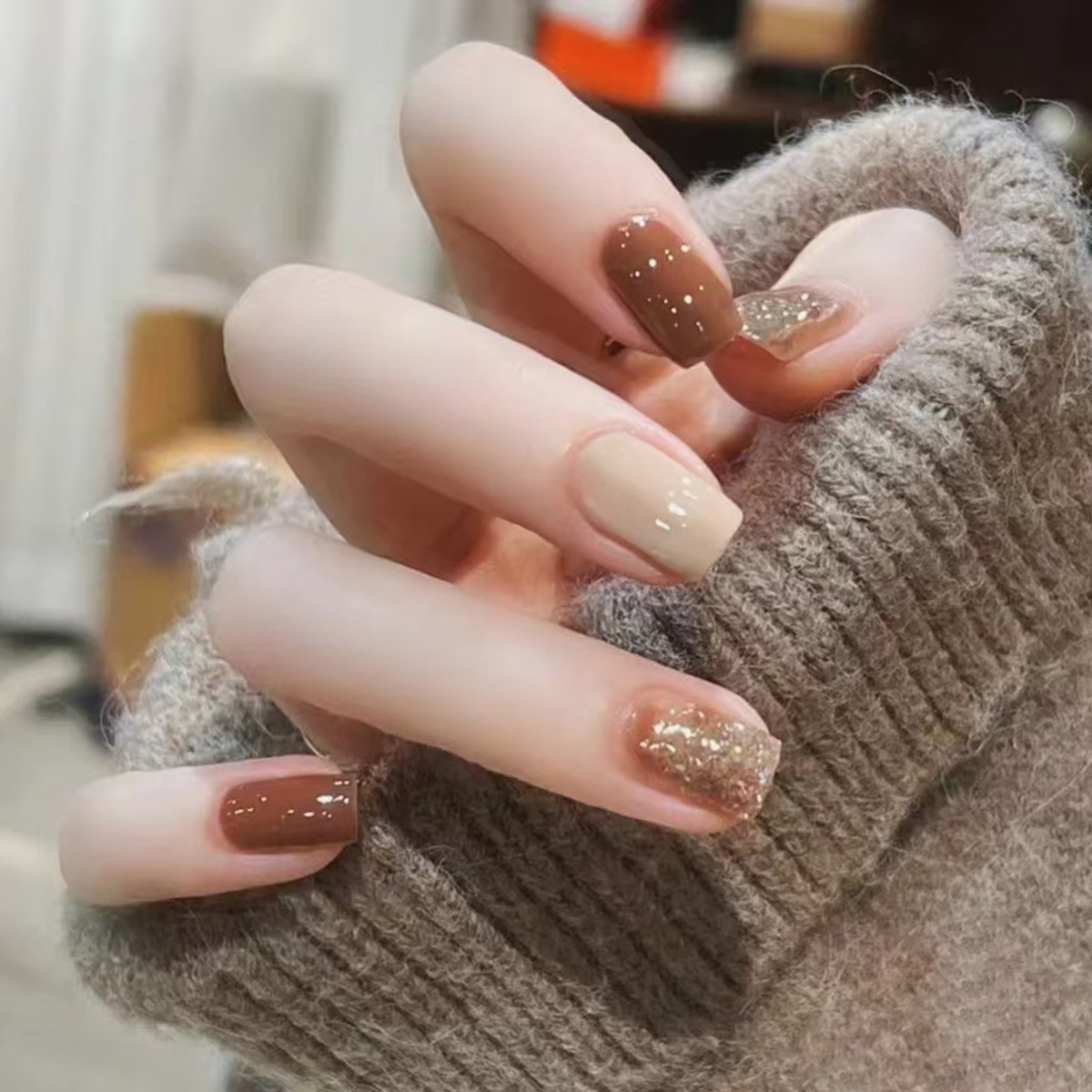 24Pcs Caramel Brown Ombre Glit - Nail Art Aesthetic recension och pris