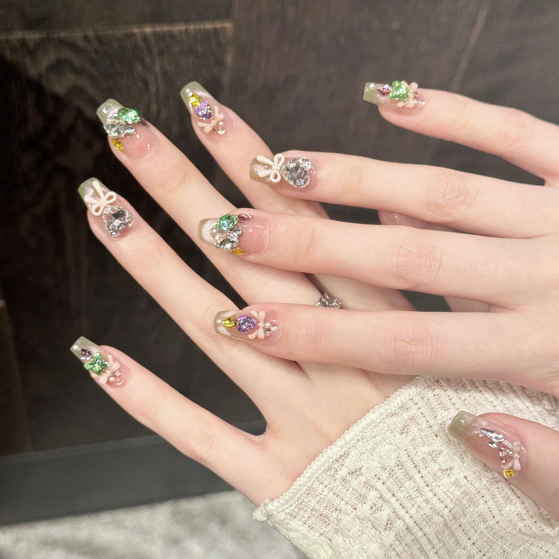 10pcs Pure Hand Pressed Short  - Nail Art Emerald recension och pris