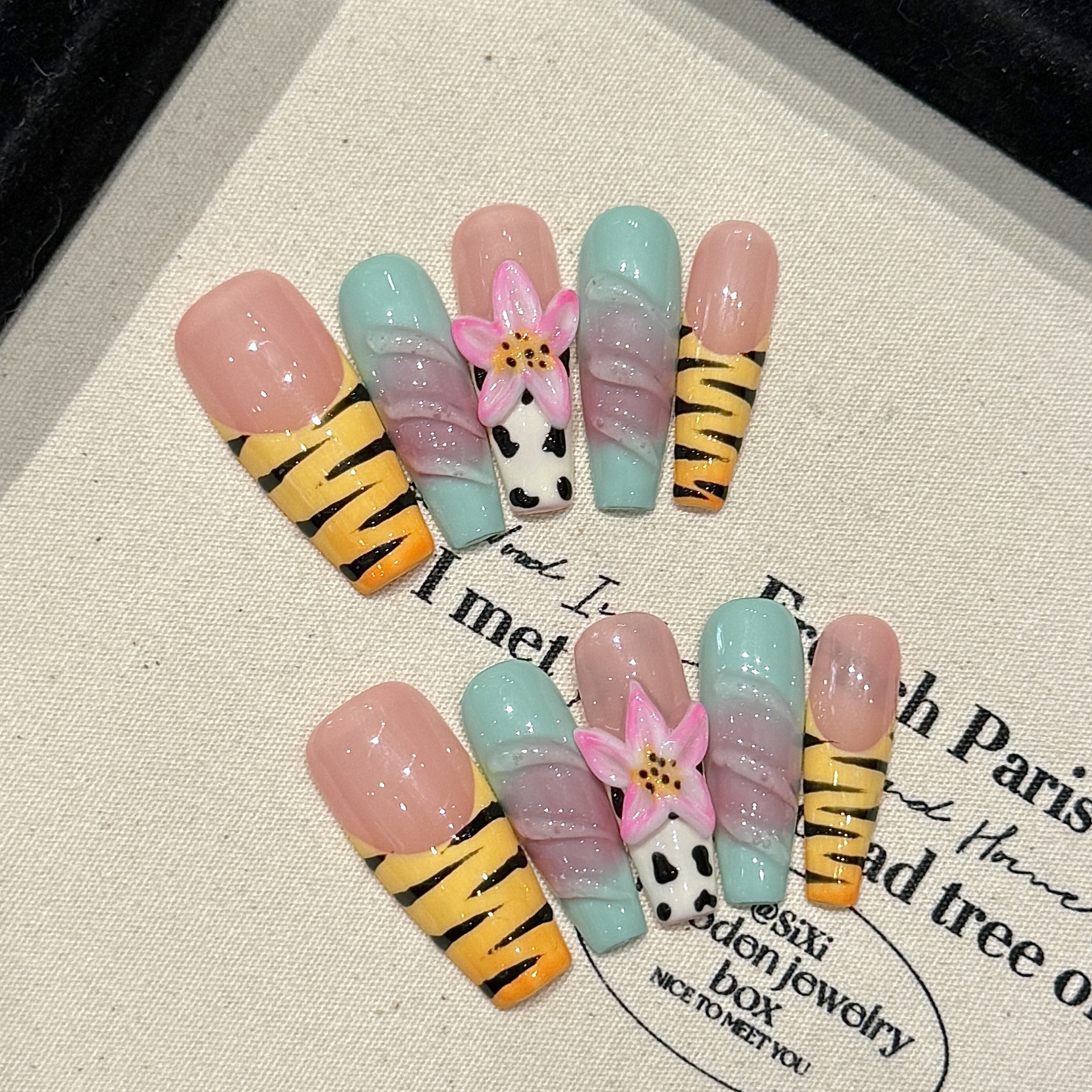 10pcs Pure Hand Pressed Coffin - Nail Art Emerald recension och pris