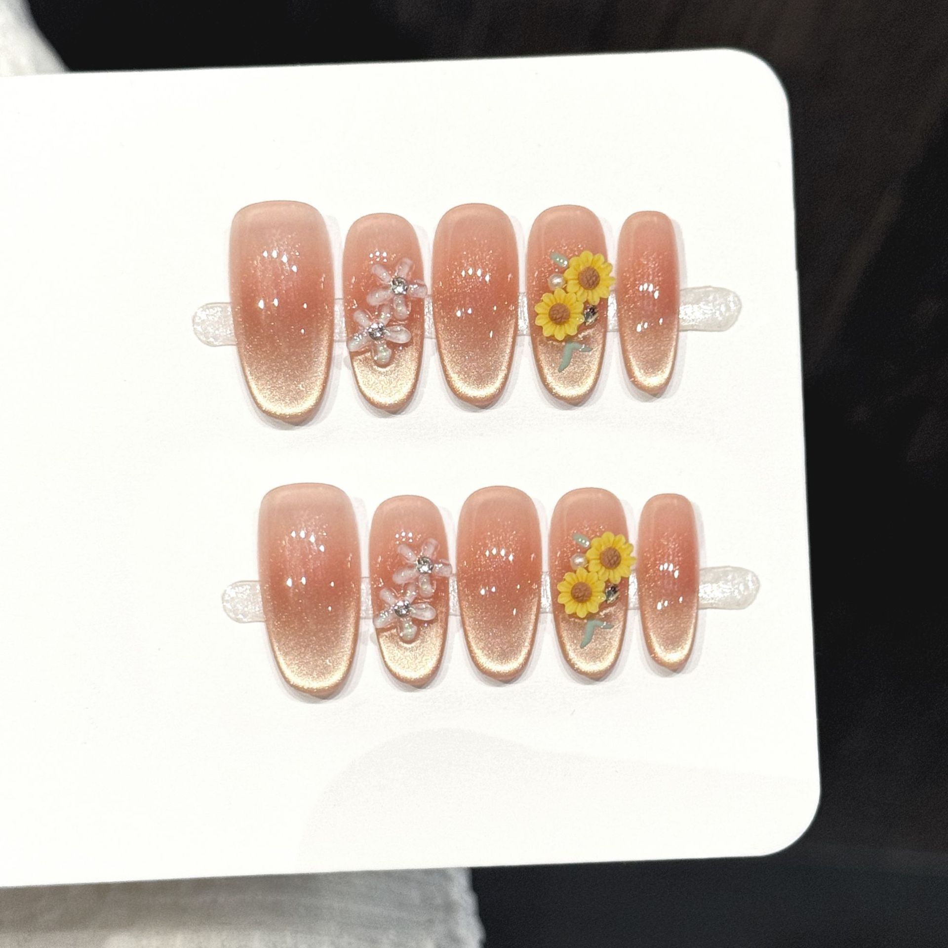 10pcs Pure Hand Pressed Medium - Nail Art Emerald recension och pris