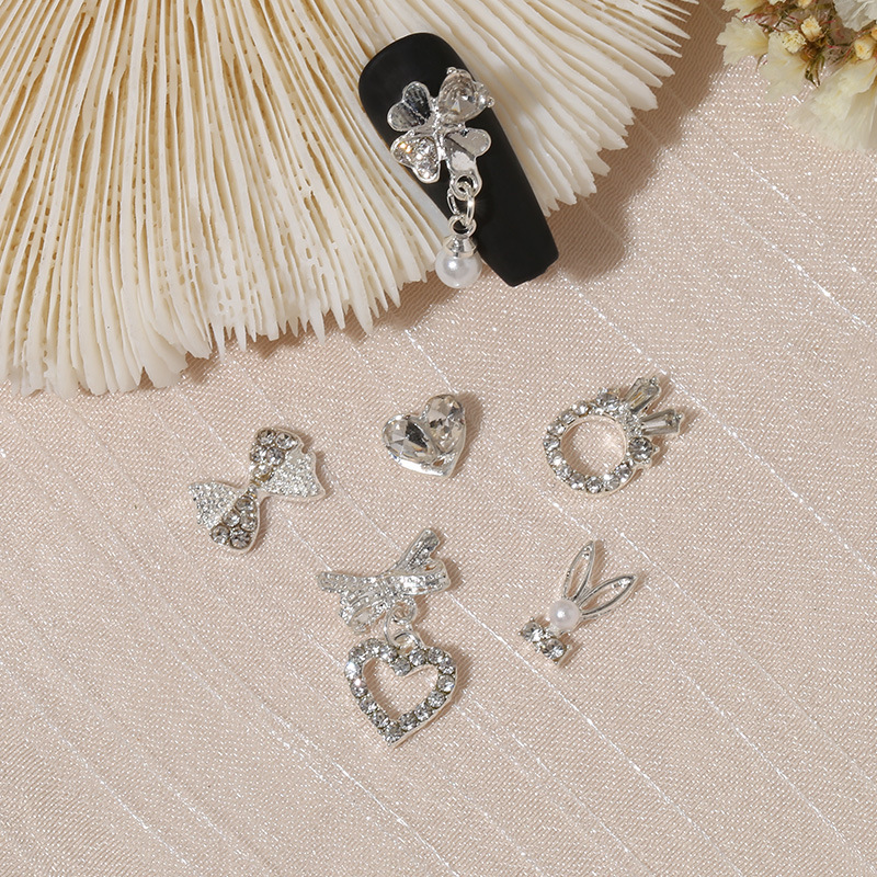 Mix 10/15pcs Shaped Rhinestone - Nail Art Vampire recension och pris