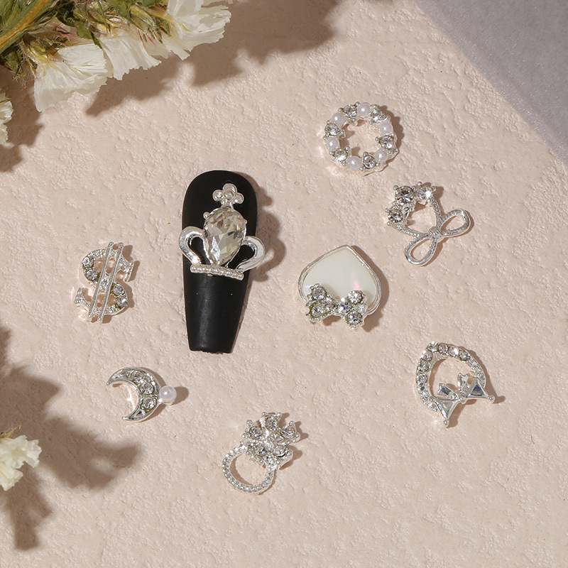 Mix 10/15pcs Shaped Rhinestone - Nail Art Vampire recension och pris